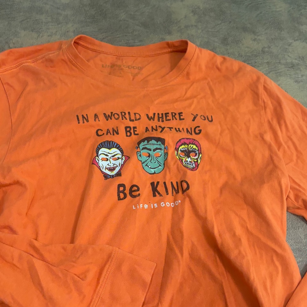 Life is Good Long Sleeve Tee Mens Large Orange Halloween Monster Be Kind 5745